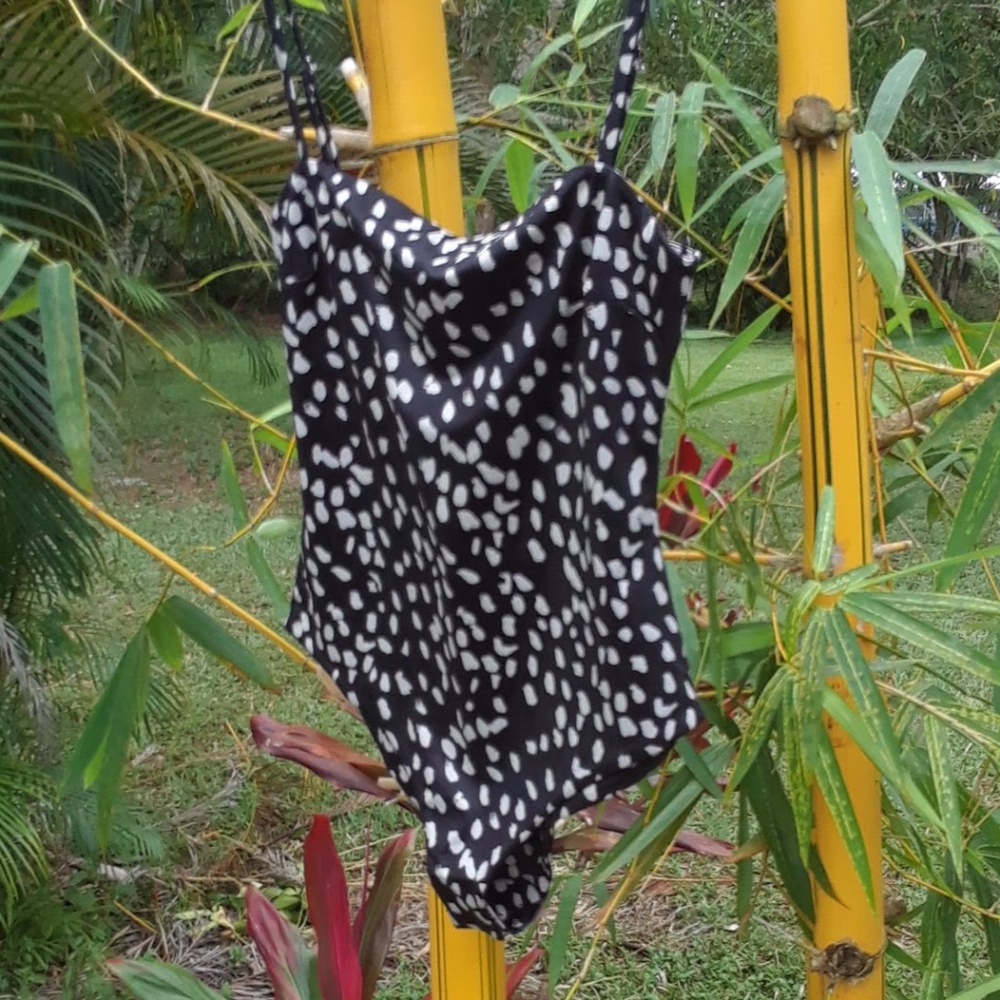 Polka Dots One Piece Swim Suit US 4 Black White NWT Fully Lined Elsha Yileisha